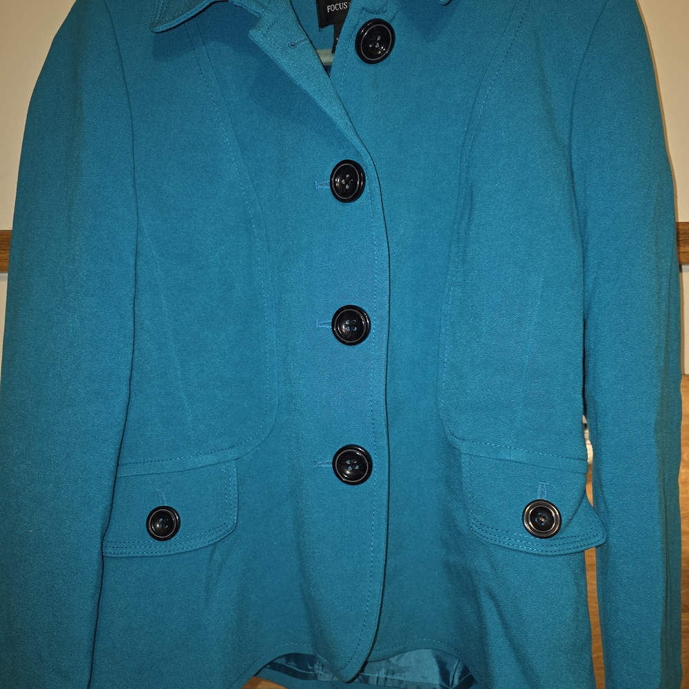 Focus 2000 Teal Blazer